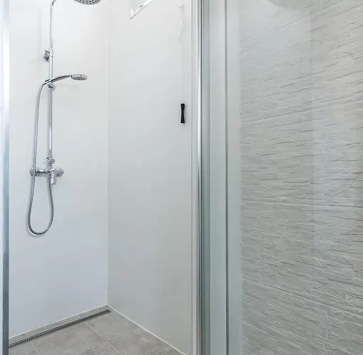 Apartament Sara I Klara *