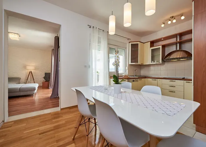 Apartament Sara I Klara Trogir