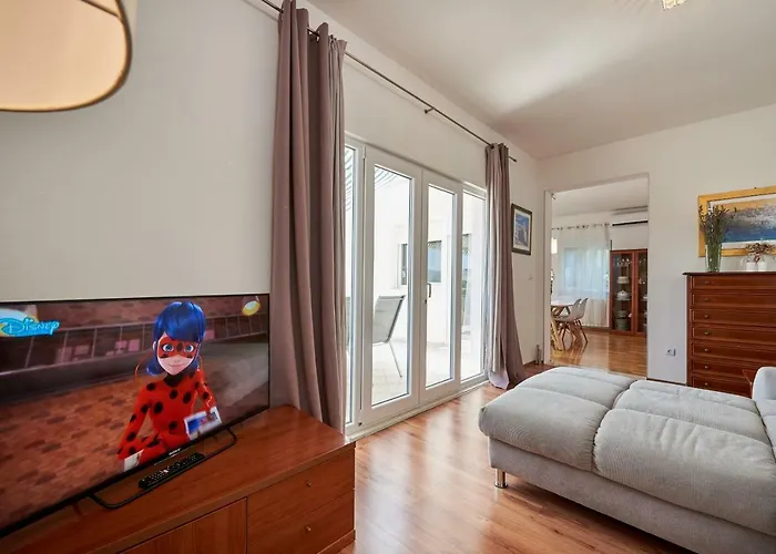 Apartament Sara I Klara