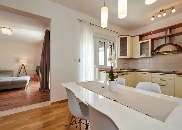 Apartament Sara I Klara Trogir